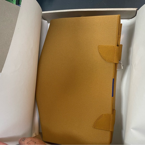 NWT Rothys Lightweight Tote - Picture 3 of 4